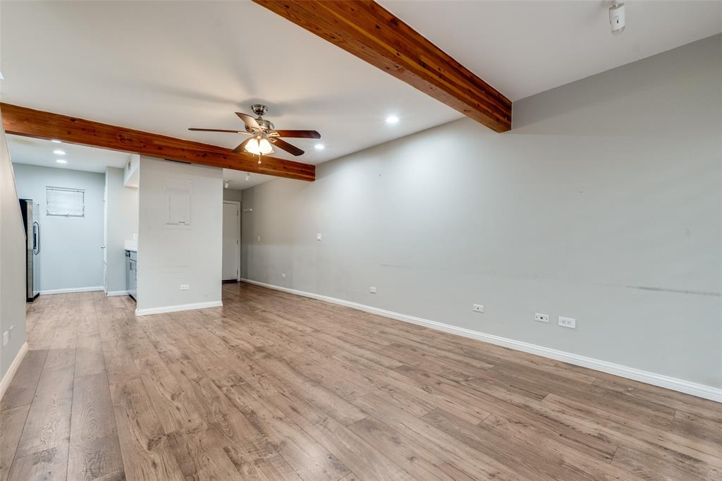 4231 Travis Street 20