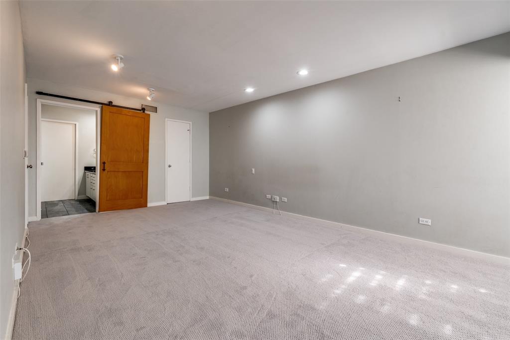 Travis Ave Condo 4231 - Residential