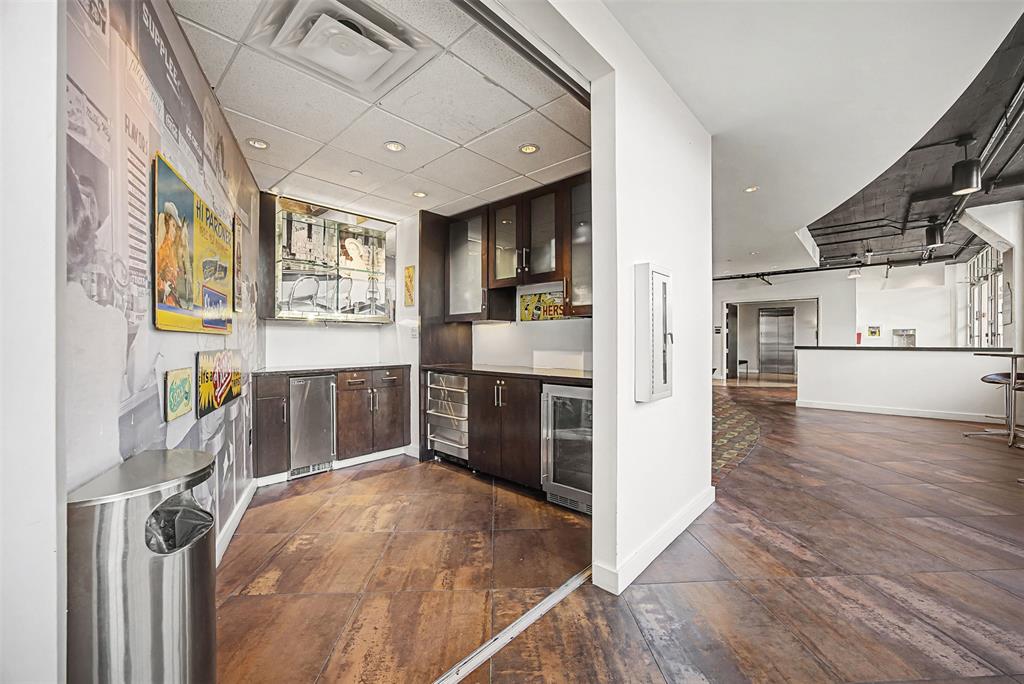 One Montgomery Plaza Residence Condo - Residential