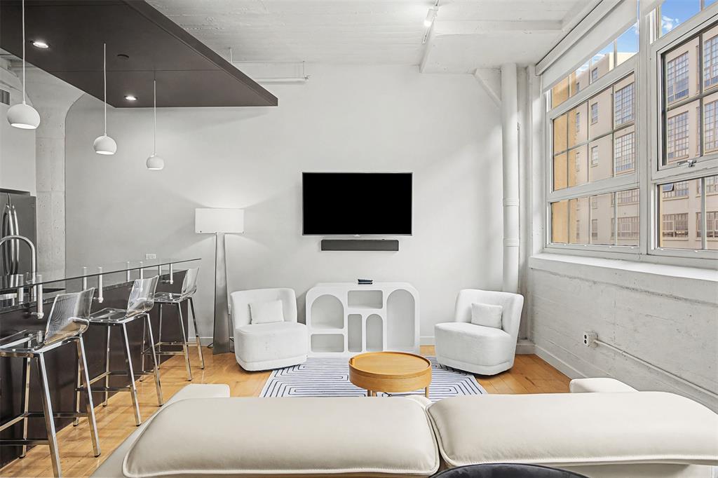 One Montgomery Plaza Residence Condo - Residential