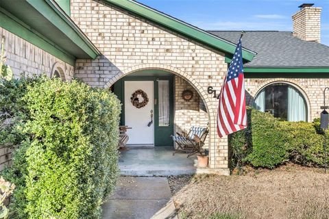 614 Raintree Court, Arlington, TX 76012 - #: 20859004