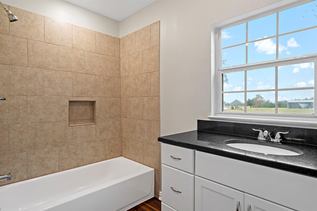 Hez Walters Surv - Residential