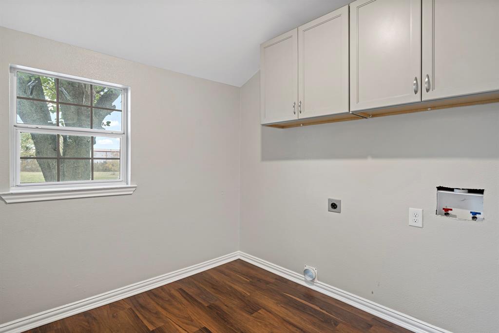 Hez Walters Surv - Residential