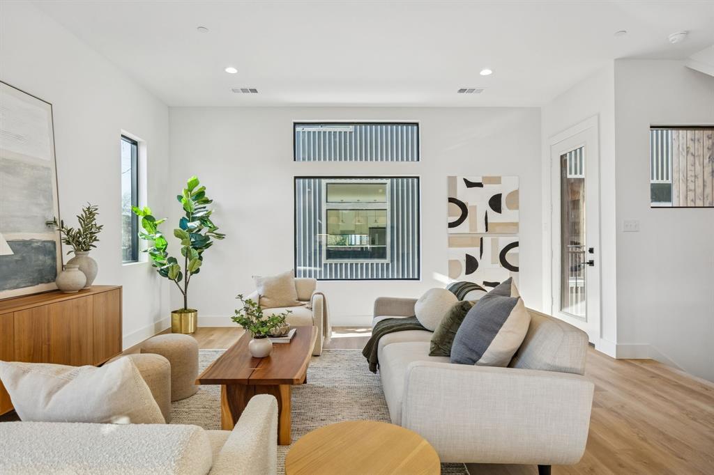 Hoods J T - Residential Income