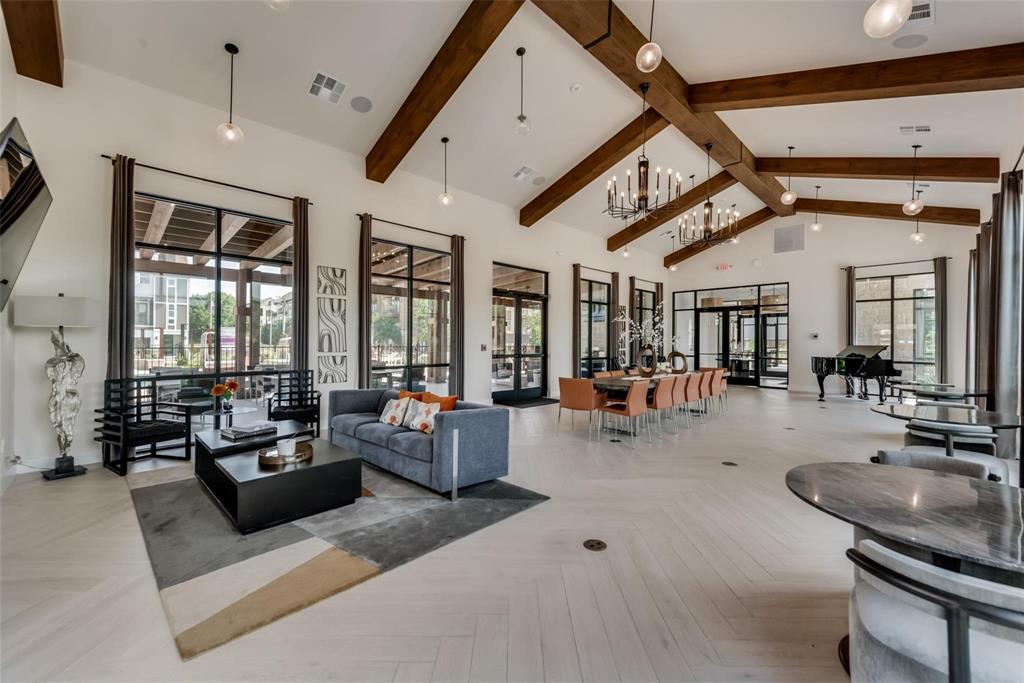 Soho Square Ph 1 - Residential