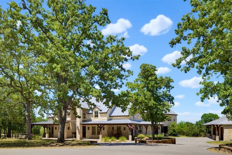 Photo of 133 E Bozeman Ln Lane, Fort Worth, TX 76108 (MLS # 21364743)