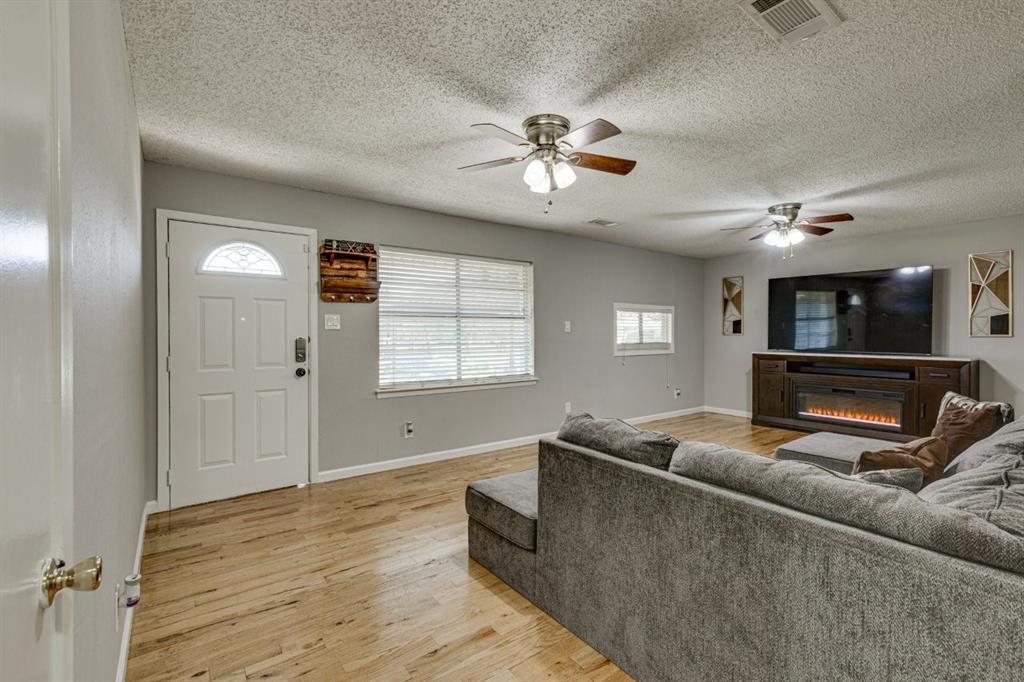 2426 sue circle