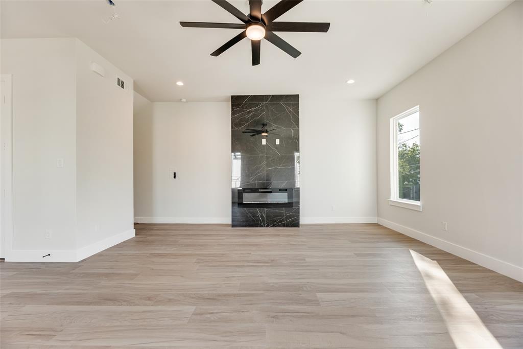 Z E COOMBS WEST END - Residential