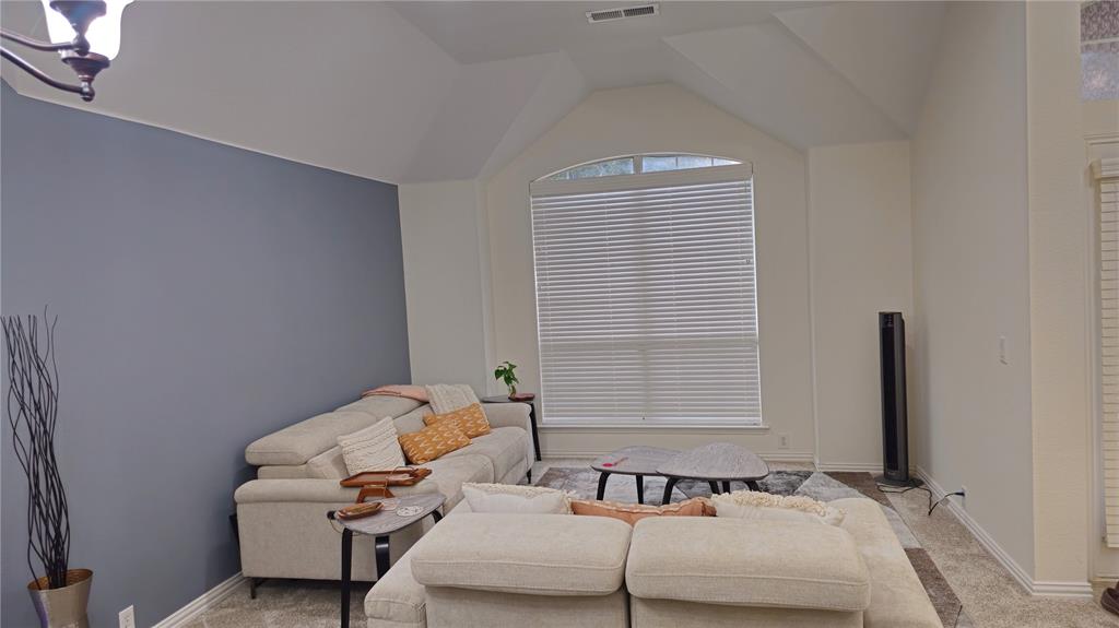 3002 Manor Green Boulevard