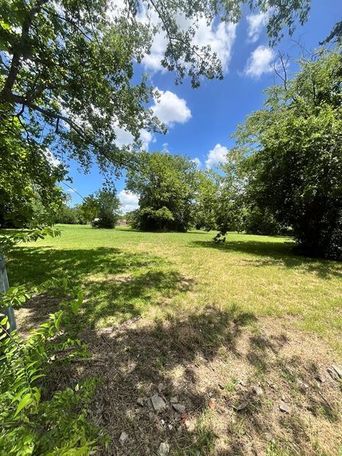 1806 Church Street Commerce TX 75428