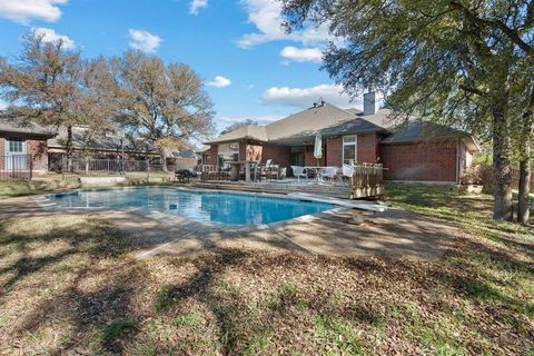 A home in Hudson Oaks