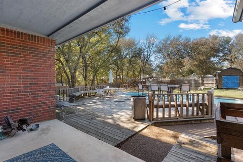 A home in Hudson Oaks