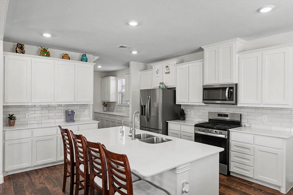 1236 Ridgeline Street