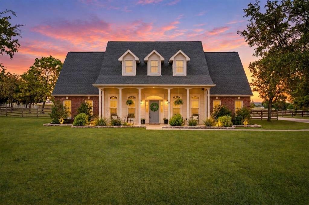 15 Brookhollow Circle