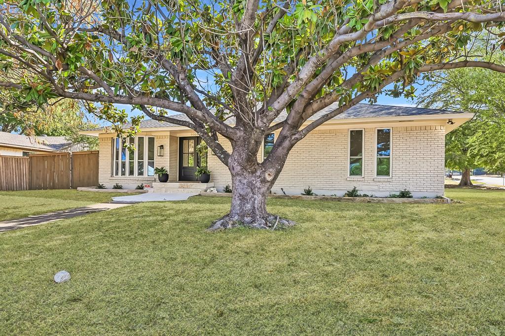 9008 Flicker Lane