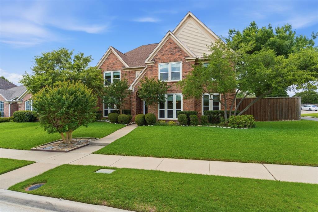 1105 Lakestream Drive