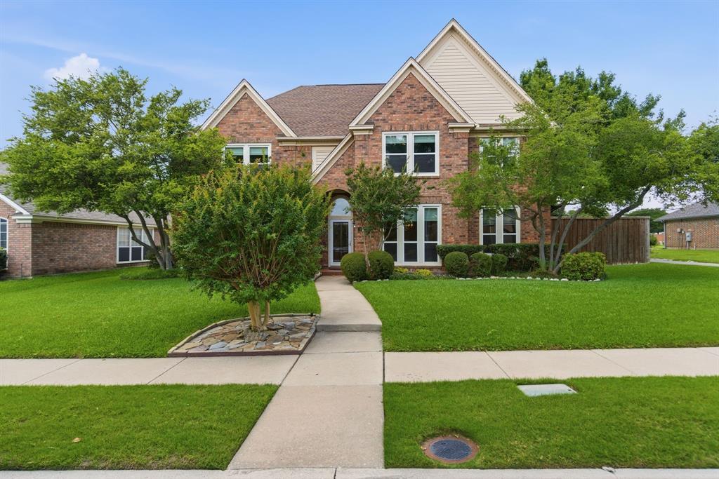 1105 Lakestream Drive