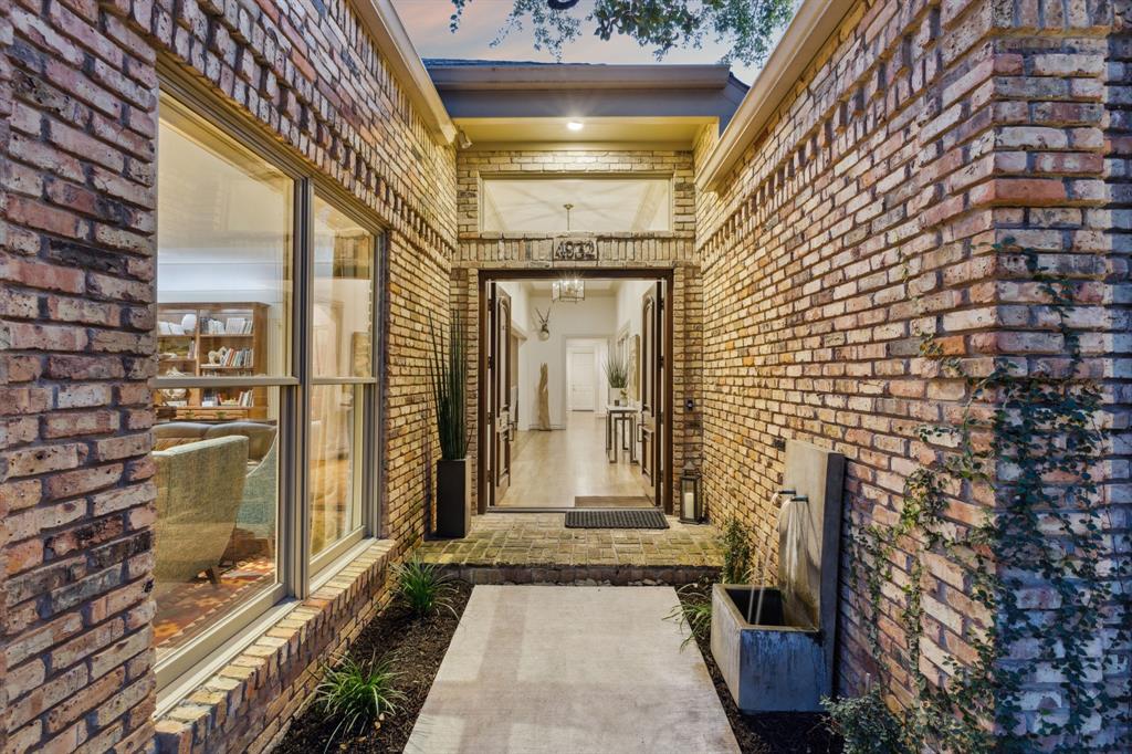 Briarwood Place - Residential