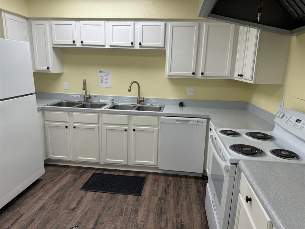 Carrollton Park - Commercial Lease