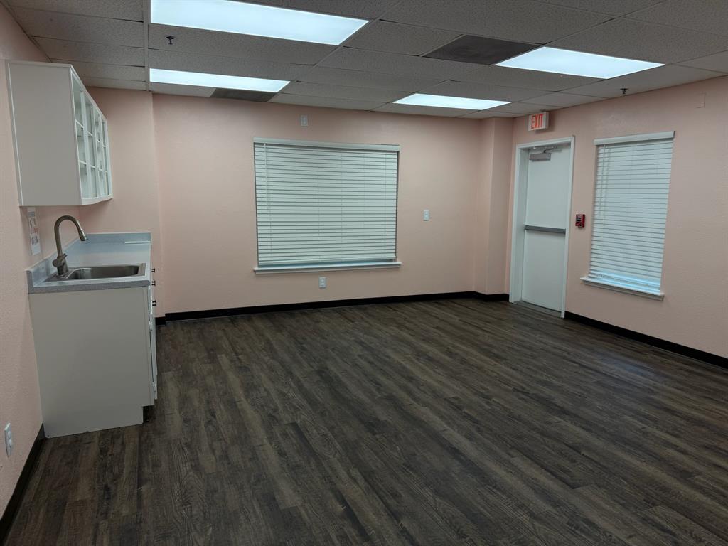 Carrollton Park - Commercial Lease