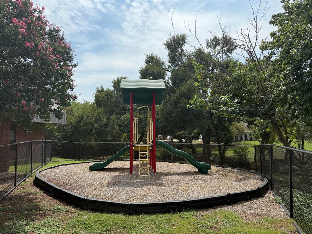 Carrollton Park - Commercial Lease