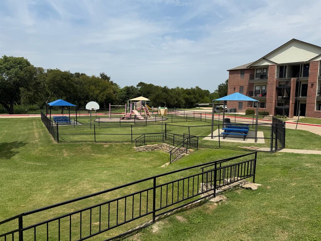 Carrollton Park - Commercial Lease