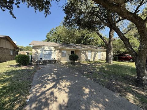 1453 Shorecrest Drive Garland TX 75040