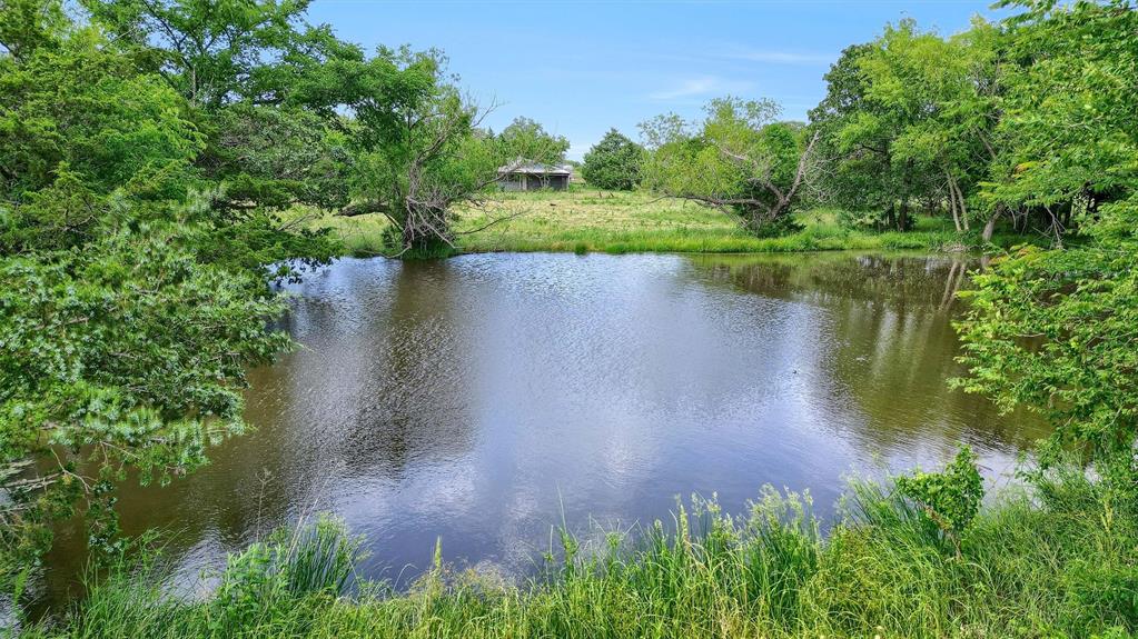 De Los Santos G - Land