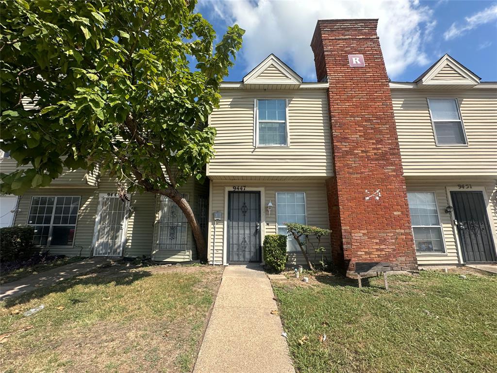 Photo 1 of 21 — 9447 Olde Towne Row, Dallas, TX 75227