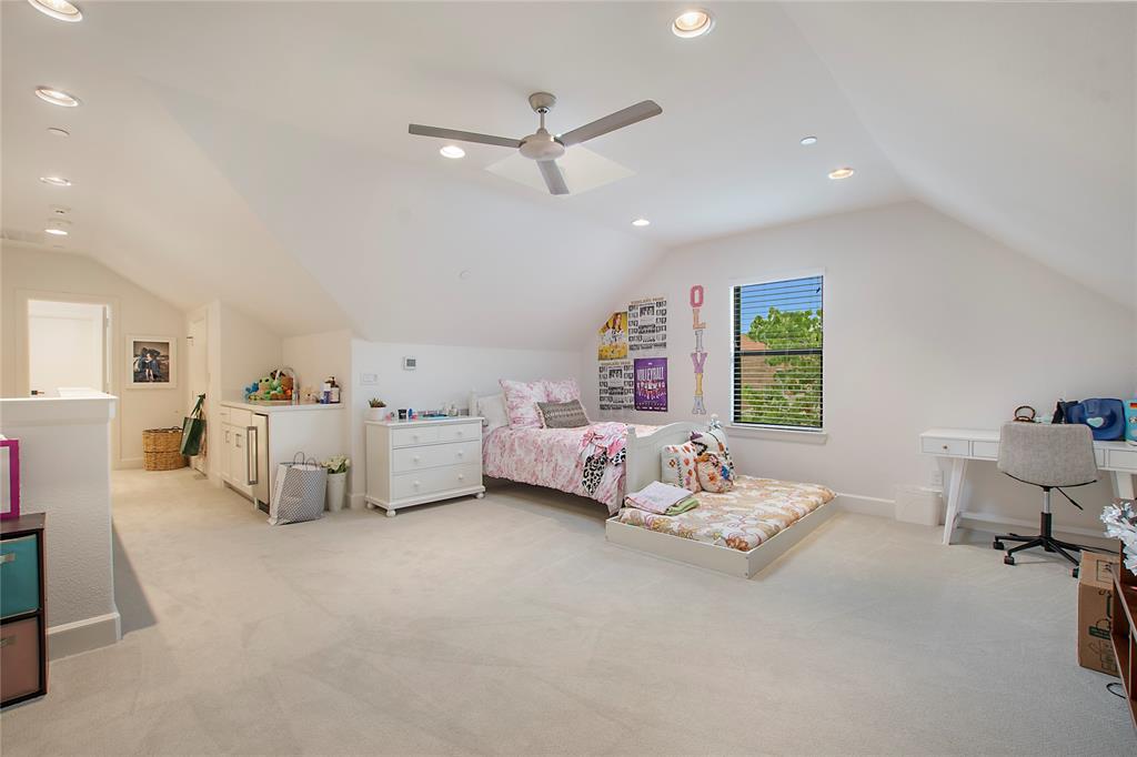 Highland Park High School - Residential