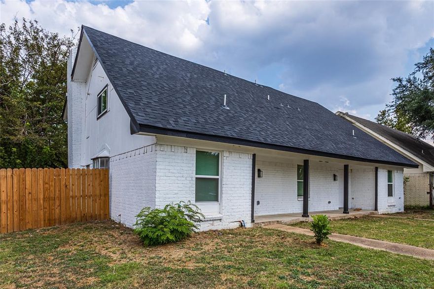 Prime investment opportunity in Dallas! 3482 Hidalgo Drive is a full duplex offering versatile living and income potential in a highly desirable location. Each unit provides spacious living areas, functional layouts, and private entrances, making it ideal for multi-generational living, house hacking, or rental income. Conveniently situated near major highways, shopping, dining, and entertainment, this property combines accessibility with long-term value. Whether you’re looking to expand your portfolio or secure a home with built-in rental income, this duplex is a must-see.