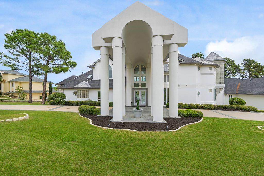 656 Timbercrest Circle