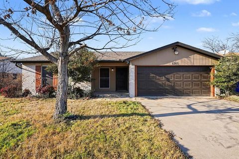 6245 Stardust Drive S Watauga TX 76148
