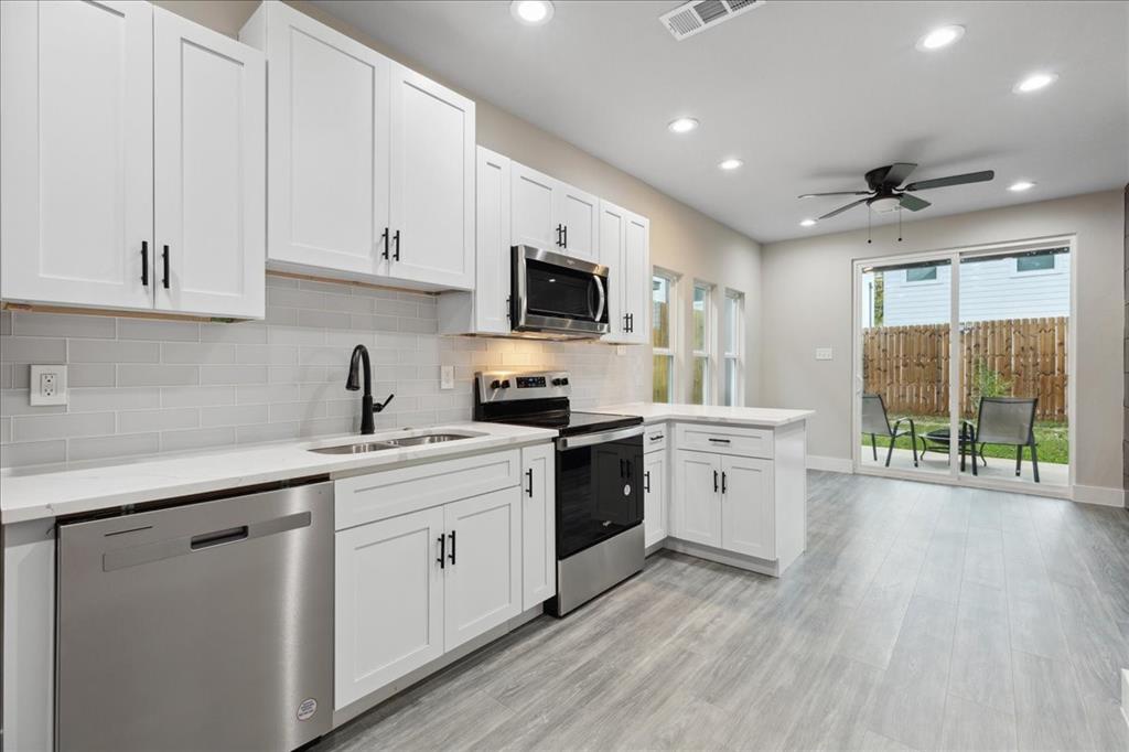 Lincoln Manor - Residential