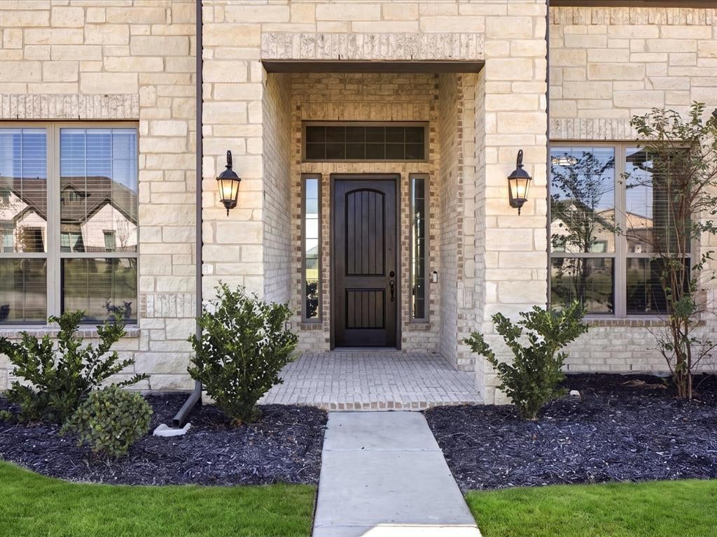 6612 Woodley Court