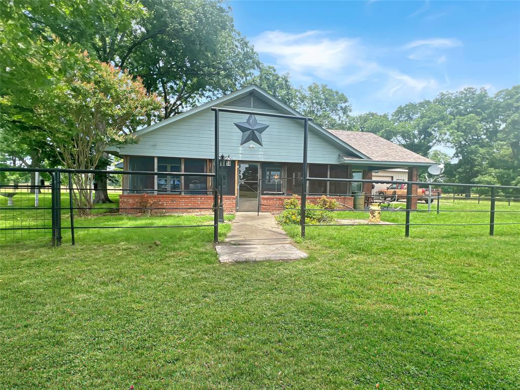 695 County Road 1210