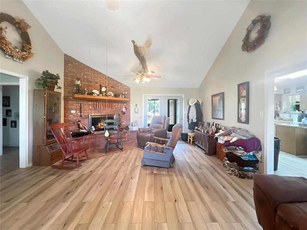 695 County Road 1210