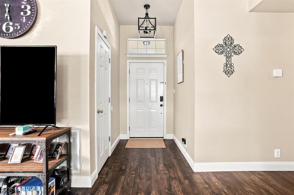 3411 Dana Lane