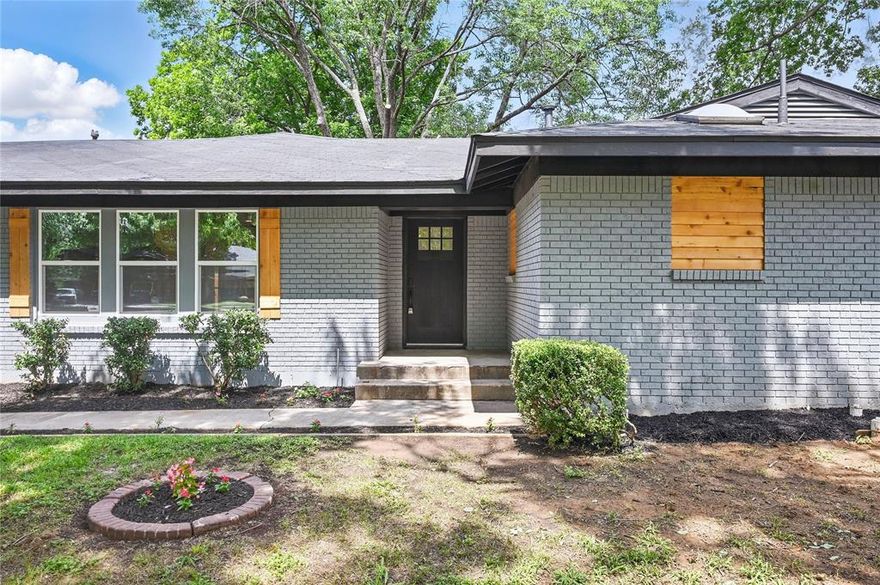 Welcome to 512 Shadowbrook Dr, a beautifully updated 3-bedroom, 3-bathroom home nestled in the desirable Hurst Park Subdivision. Situated on an oversized lot, this property offers the perfect blend of space, style, and convenience—just minutes from top-rated schools, shopping centers, popular restaurants, coffee shops, and scenic parks.
Step inside and be greeted by an open floor plan designed for modern living and effortless entertaining. The kitchen is a true showstopper, featuring  quartz countertops, a gas range, stainless steel appliances, and updated soft-close cabinetry. Thoughtful design continues throughout the home with updated flooring throughout the house and quartz surfaces in all bathrooms, adding a touch of luxury to every room.
The outdoor space is just as impressive, with mature trees providing abundant shade—ideal for relaxing afternoons or weekend gatherings.
Whether you're a growing family or a savvy buyer looking for quality and location, this home is a must-see.