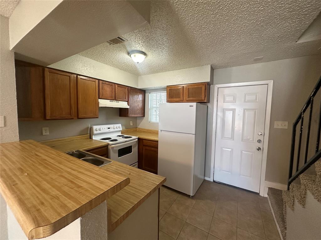 Village By The Creek - Residential