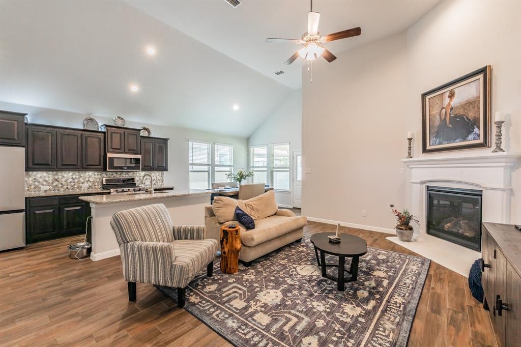 8901 Thompson Road