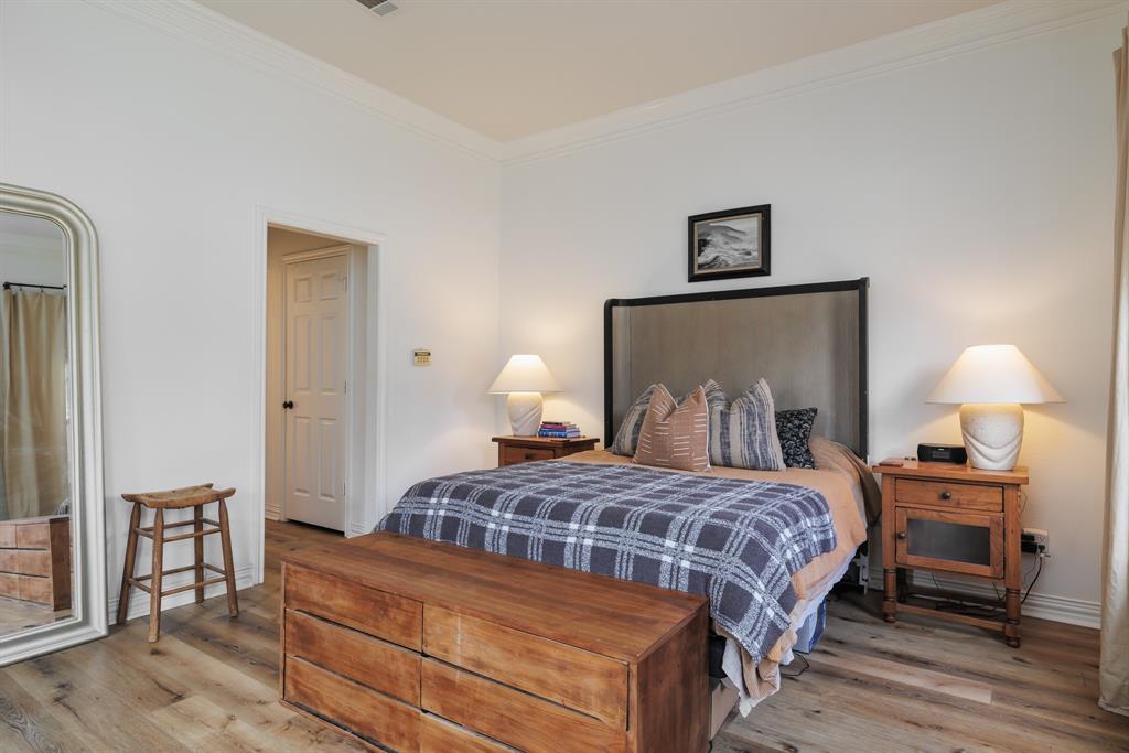 Woodland Hills Colleyville - Residential