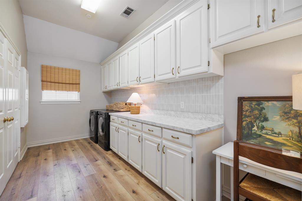 Woodland Hills Colleyville - Residential