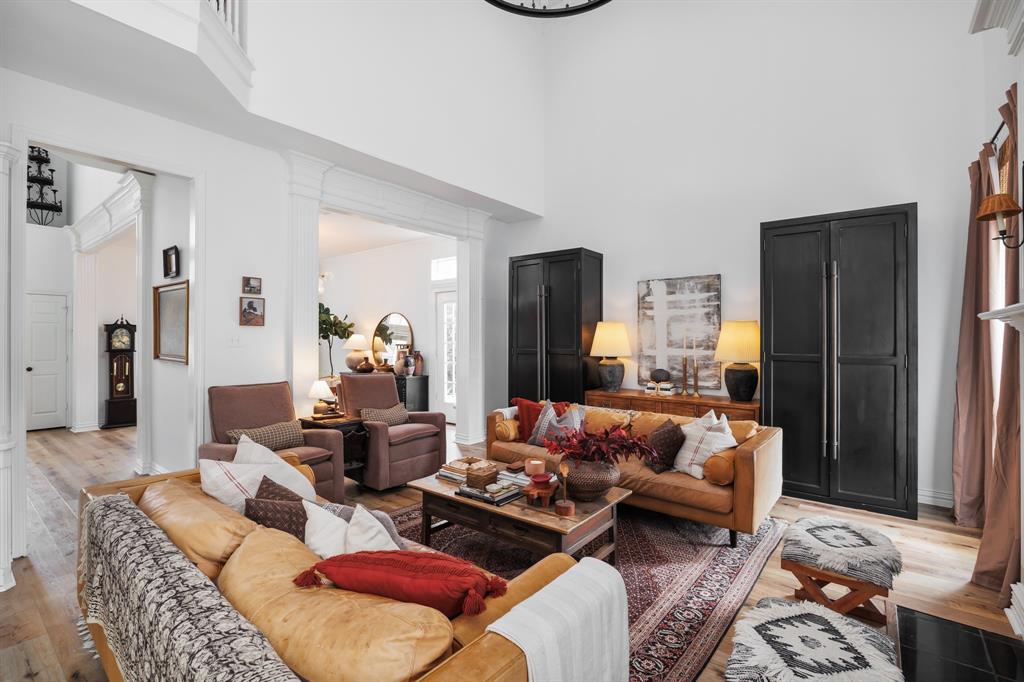 Woodland Hills Colleyville - Residential