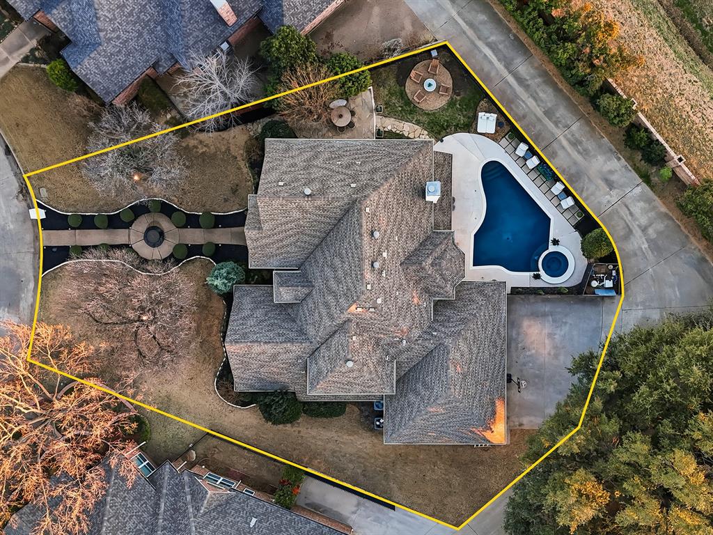 3115 Woodland Heights Circle