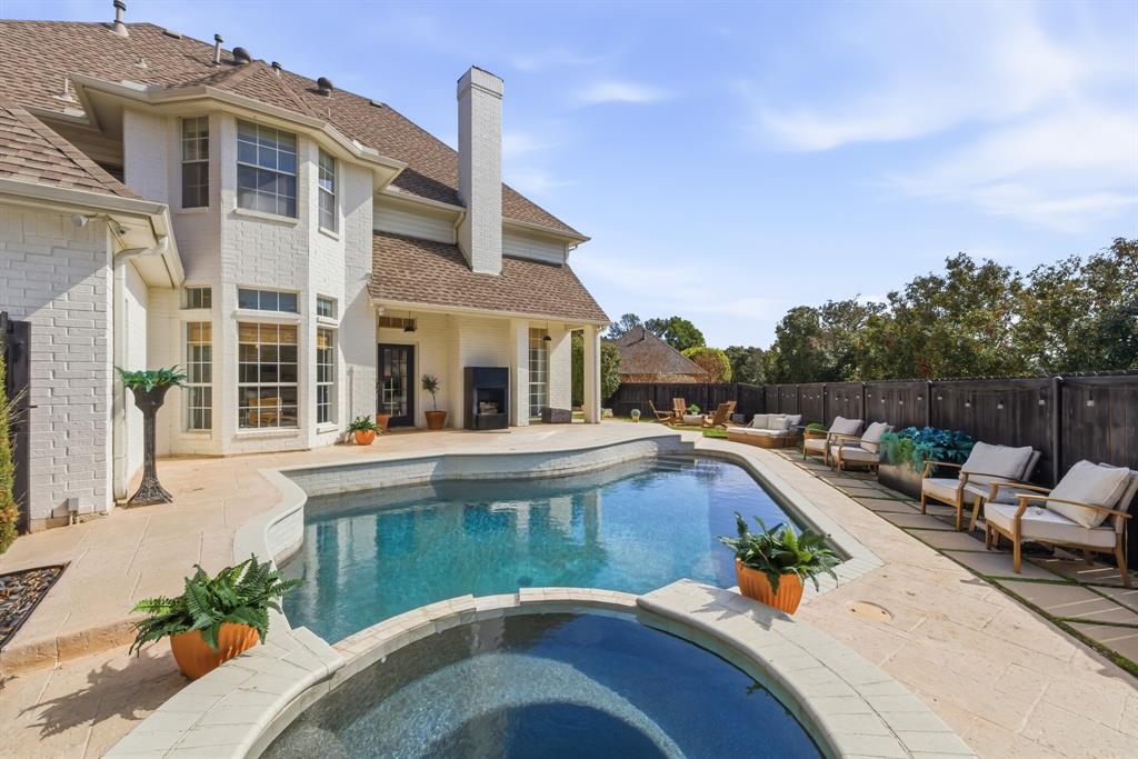 Woodland Hills Colleyville - Residential
