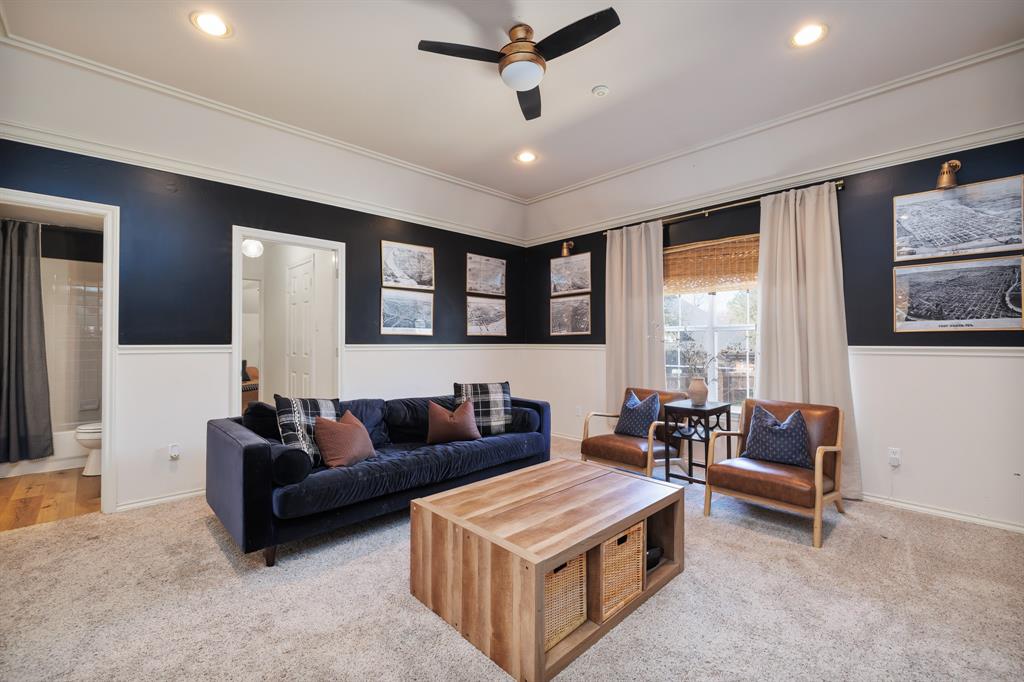 Woodland Hills Colleyville - Residential