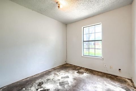 Tiny photo for 736 Thedford Road, Seagoville, TX 75159 (MLS # 21202035)