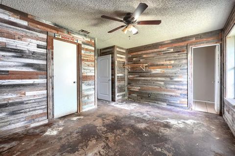 Tiny photo for 736 Thedford Road, Seagoville, TX 75159 (MLS # 21202035)