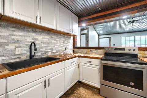 Tiny photo for 736 Thedford Road, Seagoville, TX 75159 (MLS # 21202035)